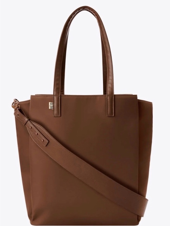 BEIS Handbags - EUC BEIS Maple Commuter Tote with Crossbody Strap